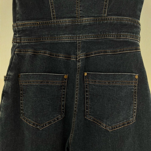 *SOLD* NWT Urban Outfitters Denim Coverall Jumpsuit XS - Picture 11 of 11